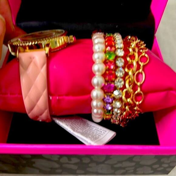 NIB Betsey Johnson Mystic Hamsa Eye Watch with 5 Bracelets Box Gift Set NWT main image 5
